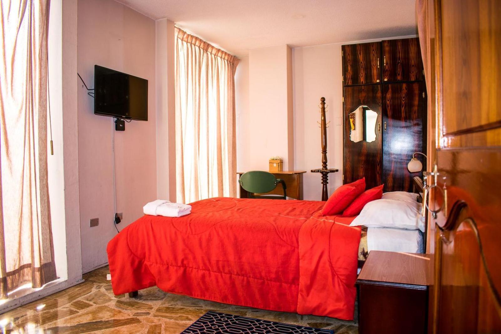 Hotel Cristal Palace Лоха Екстериор снимка