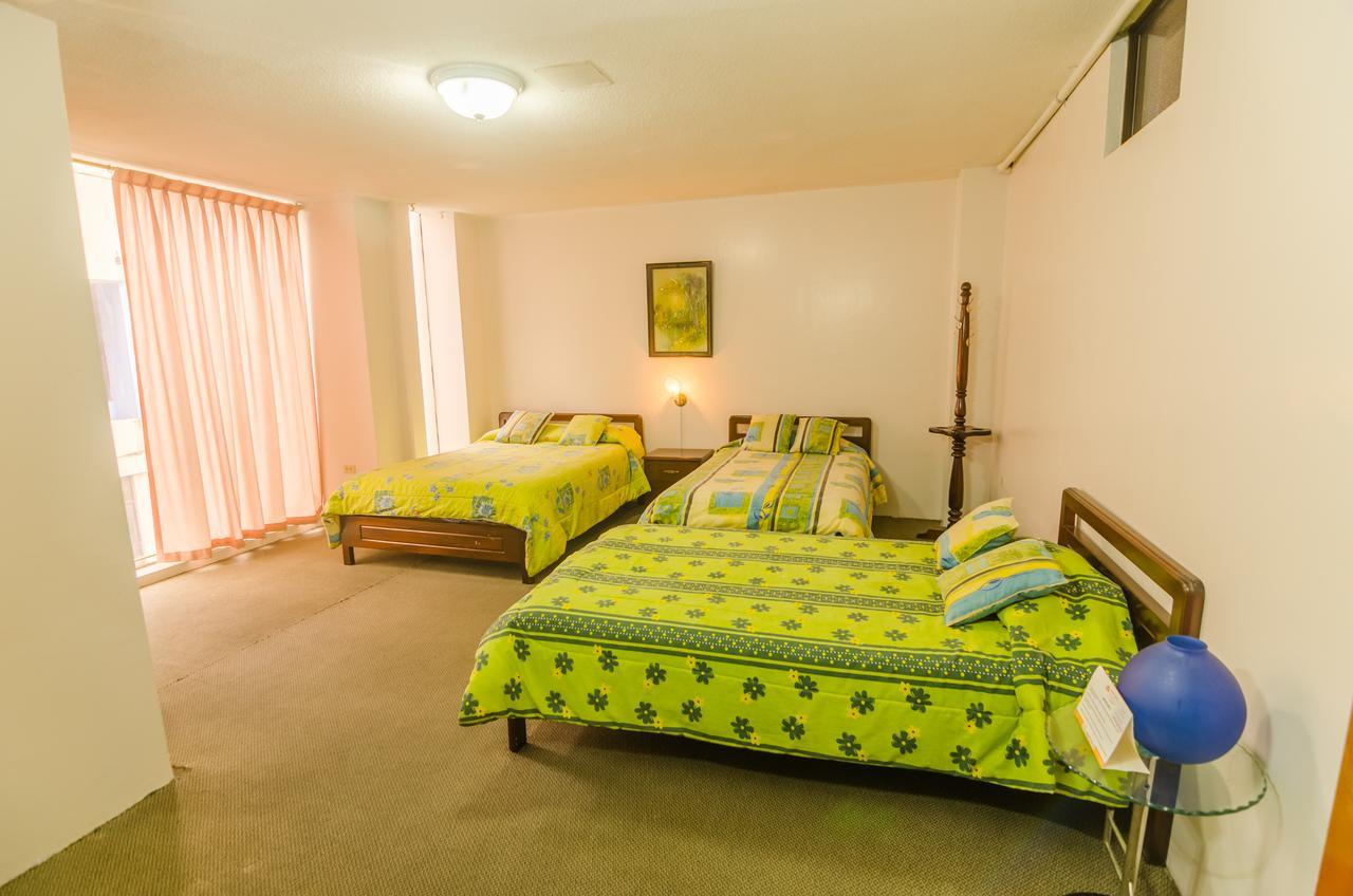 Hotel Cristal Palace Лоха Екстериор снимка