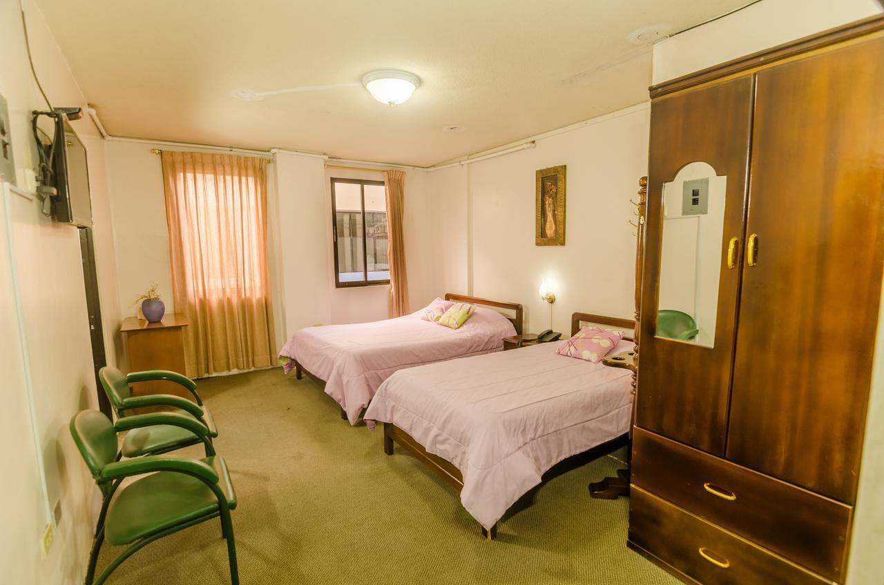 Hotel Cristal Palace Лоха Екстериор снимка
