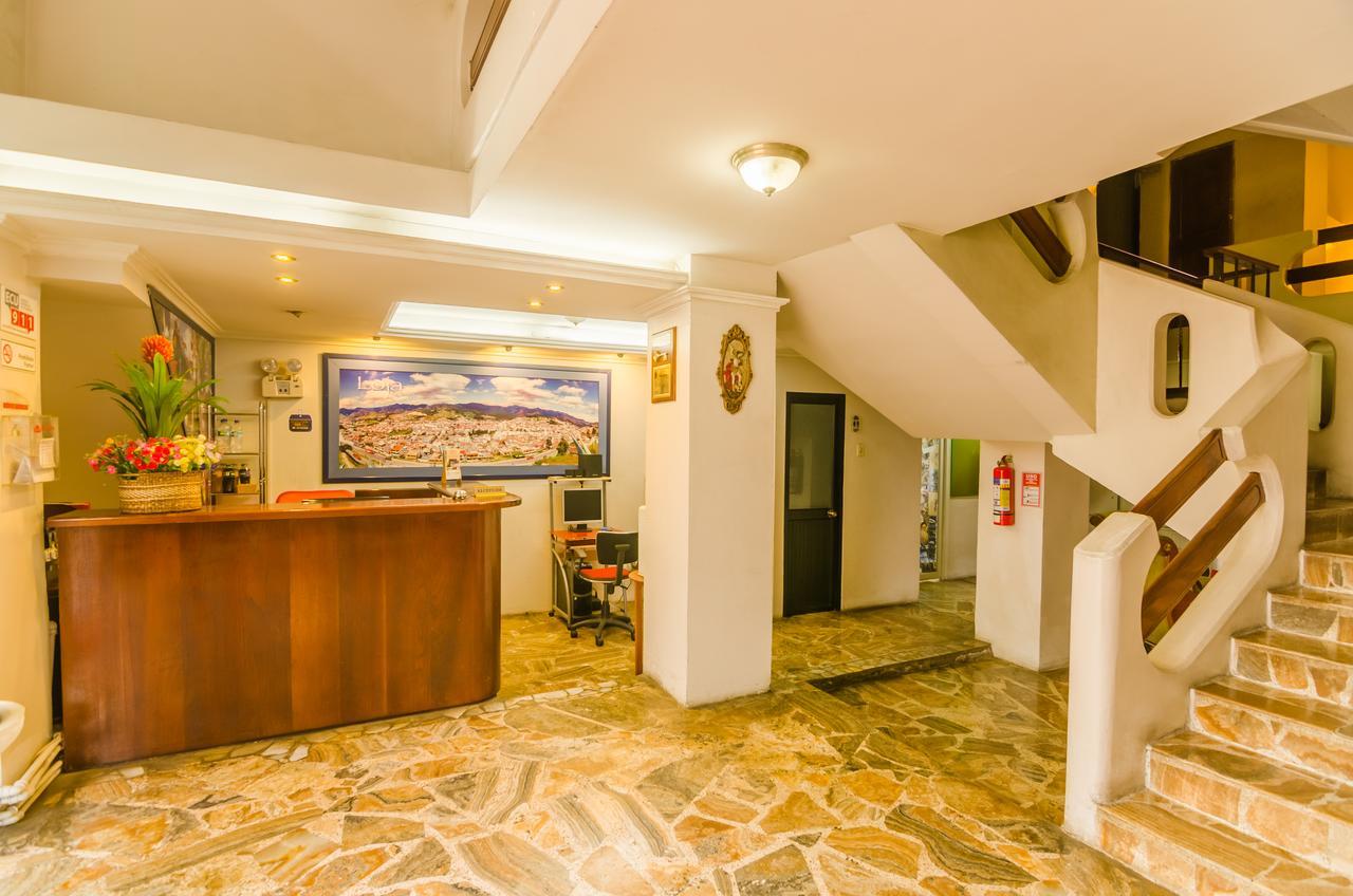 Hotel Cristal Palace Лоха Екстериор снимка
