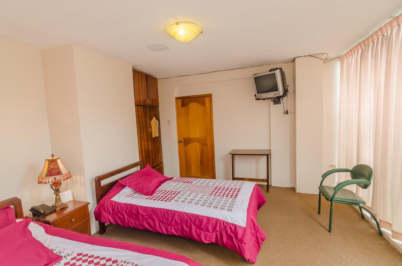 Hotel Cristal Palace Лоха Екстериор снимка