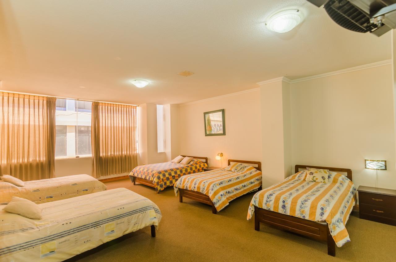 Hotel Cristal Palace Лоха Екстериор снимка
