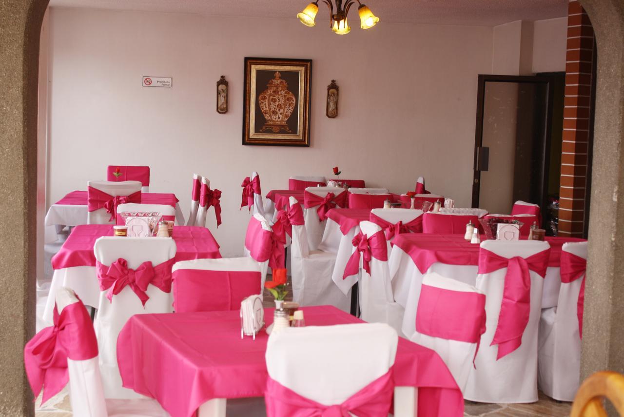 Hotel Cristal Palace Лоха Екстериор снимка